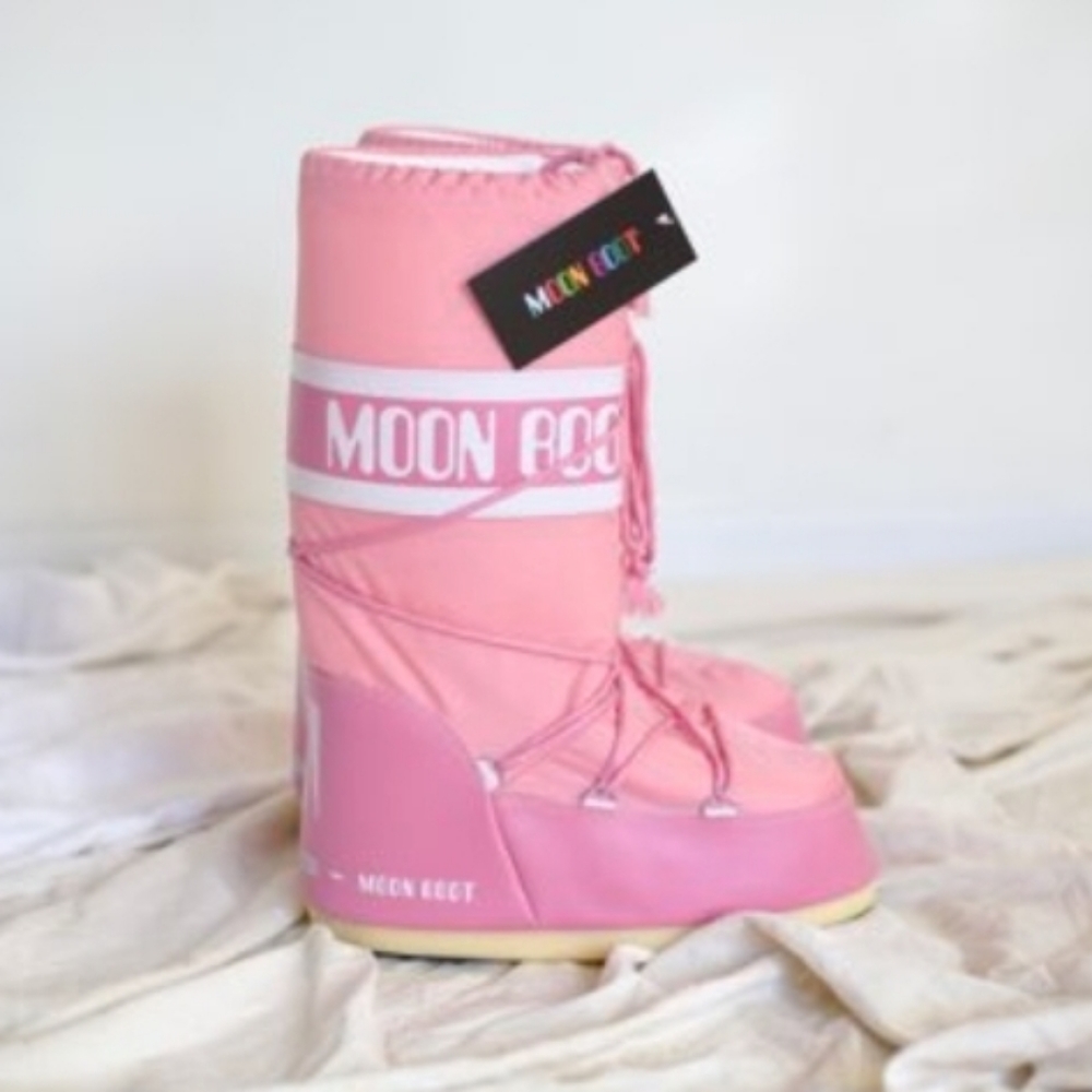 MOON BOOTS